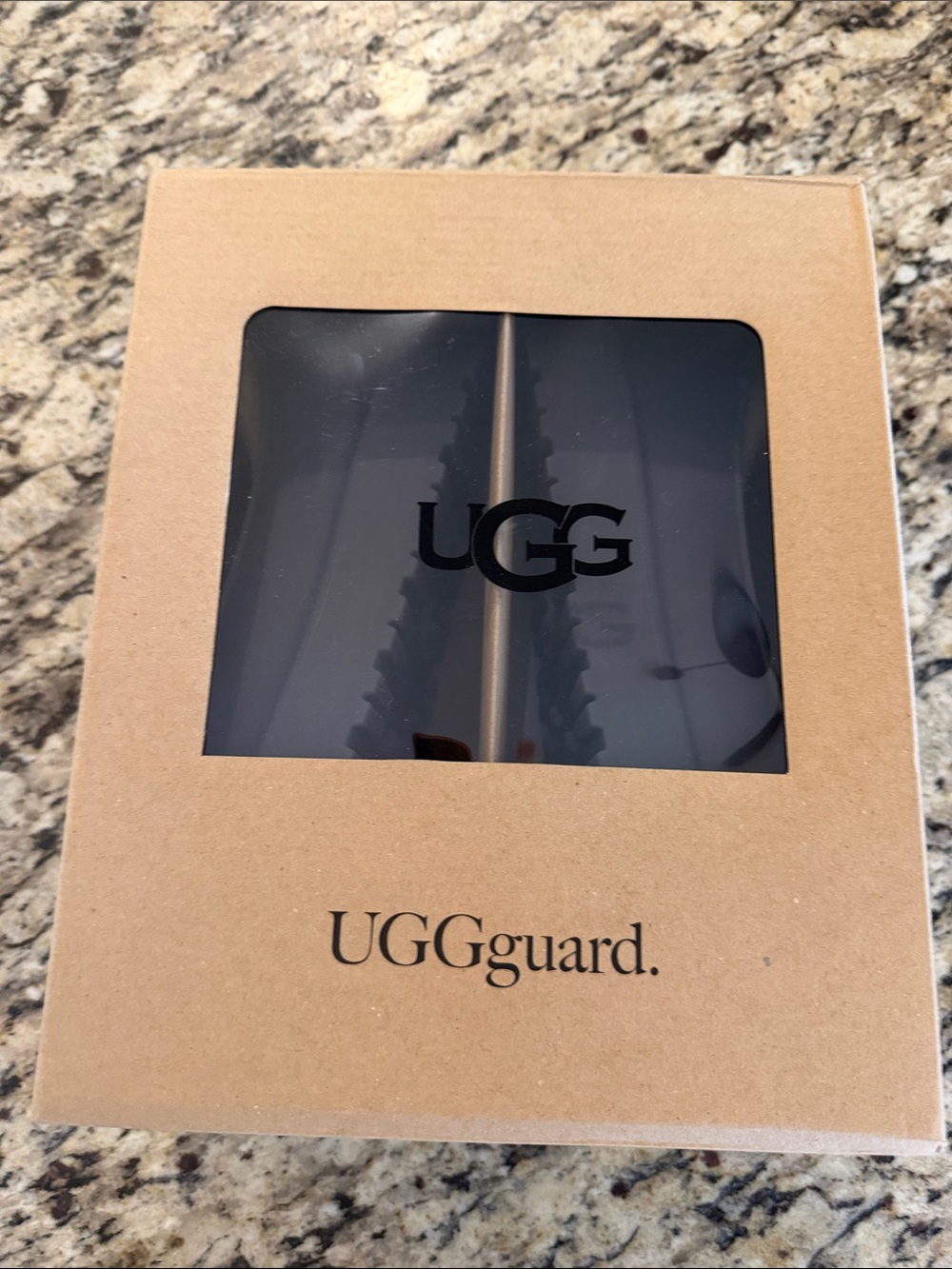 UGG guard W 4-5/ M 3-4
